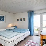 度假居 6 Person In Saeby-by Traum *
