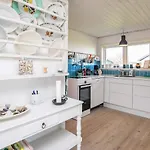 度假居 6 Person In Saeby-by Traum *